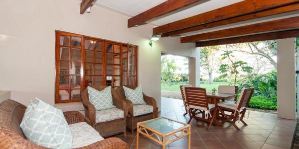 Lupus Den Country House B&B Sunland Exterior foto